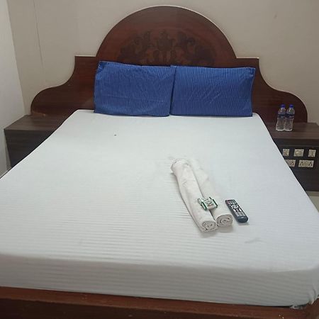 Sree Balaji Hotel - Lodge Kanyakumari Esterno foto